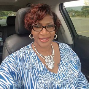 Meet your Posher, Veonca