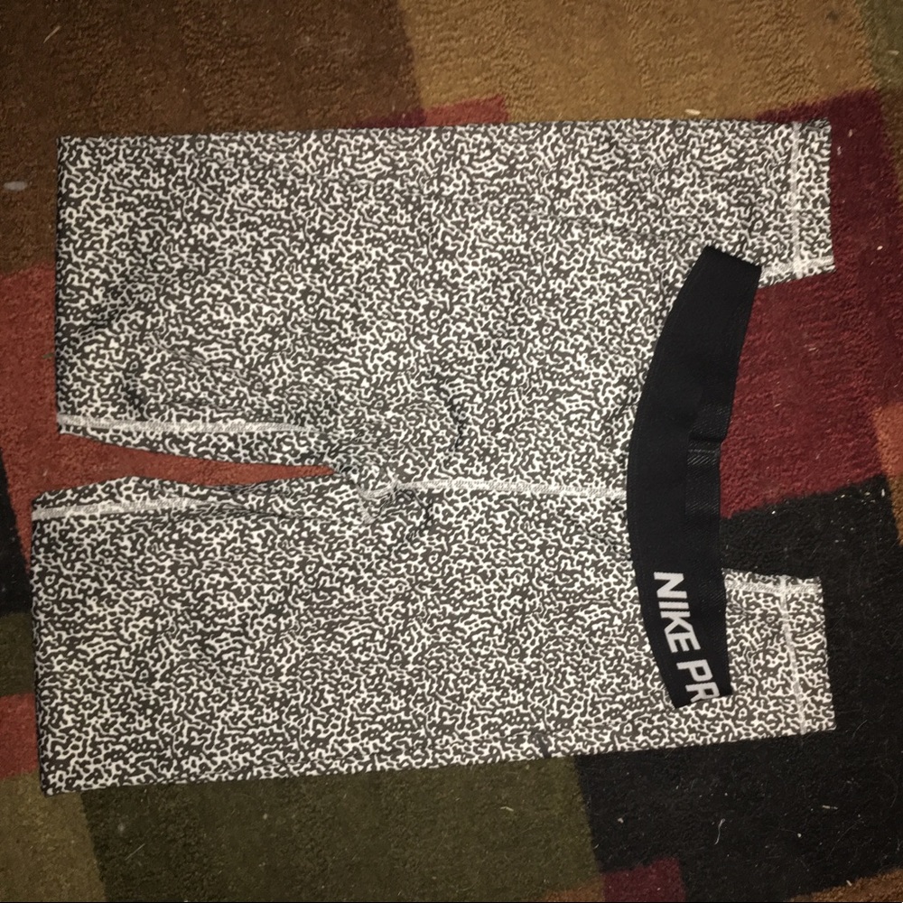 Nike pro leggings
