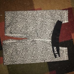 Nike pro leggings