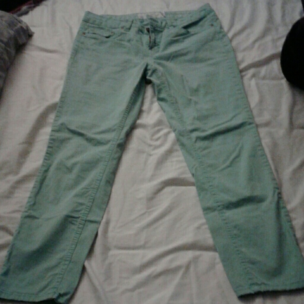 Mint green H&M skinny cropped pants