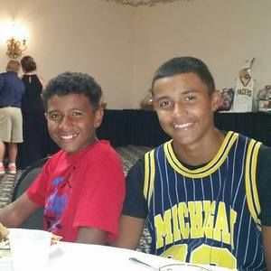 Meet your Posher, Derrick