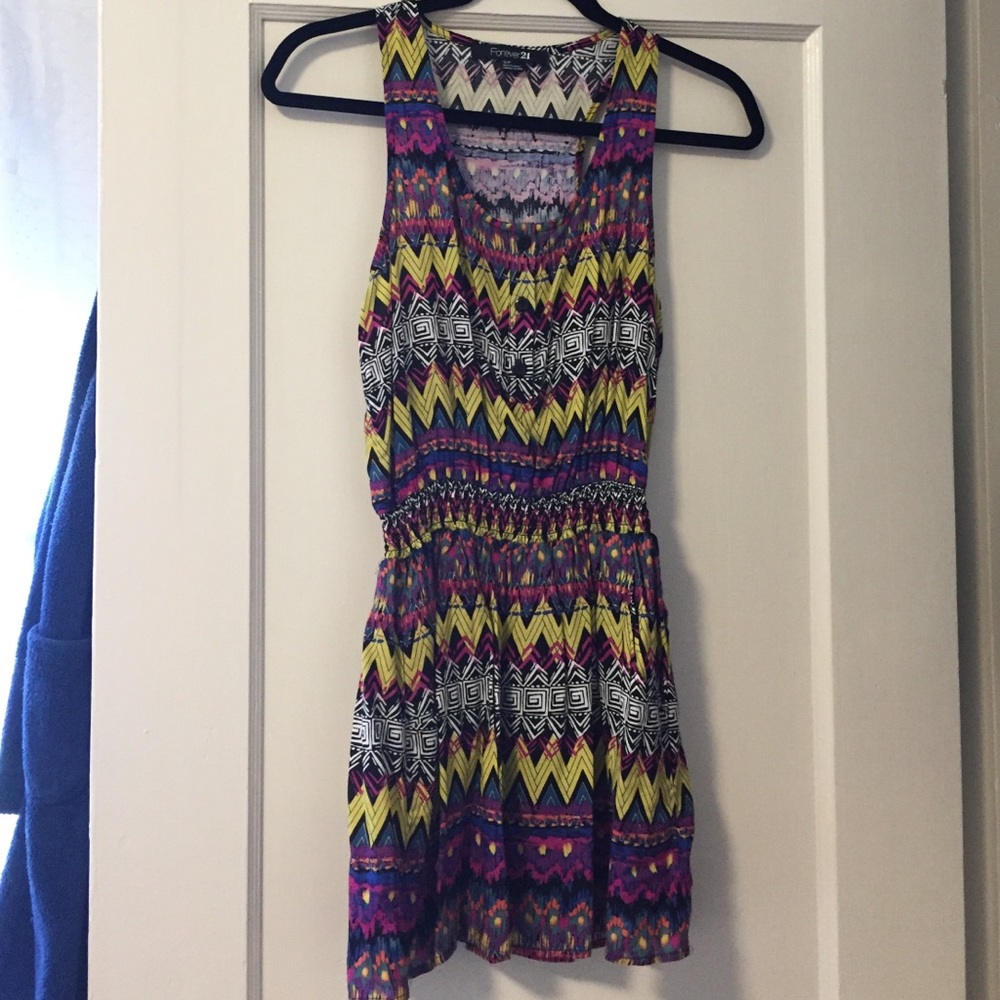 Printed minidress with pockets