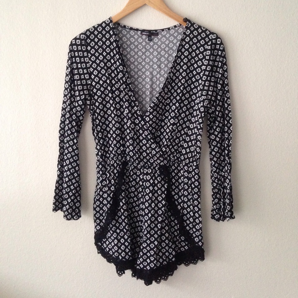 Love Culture Long Sleeve Romper Size M