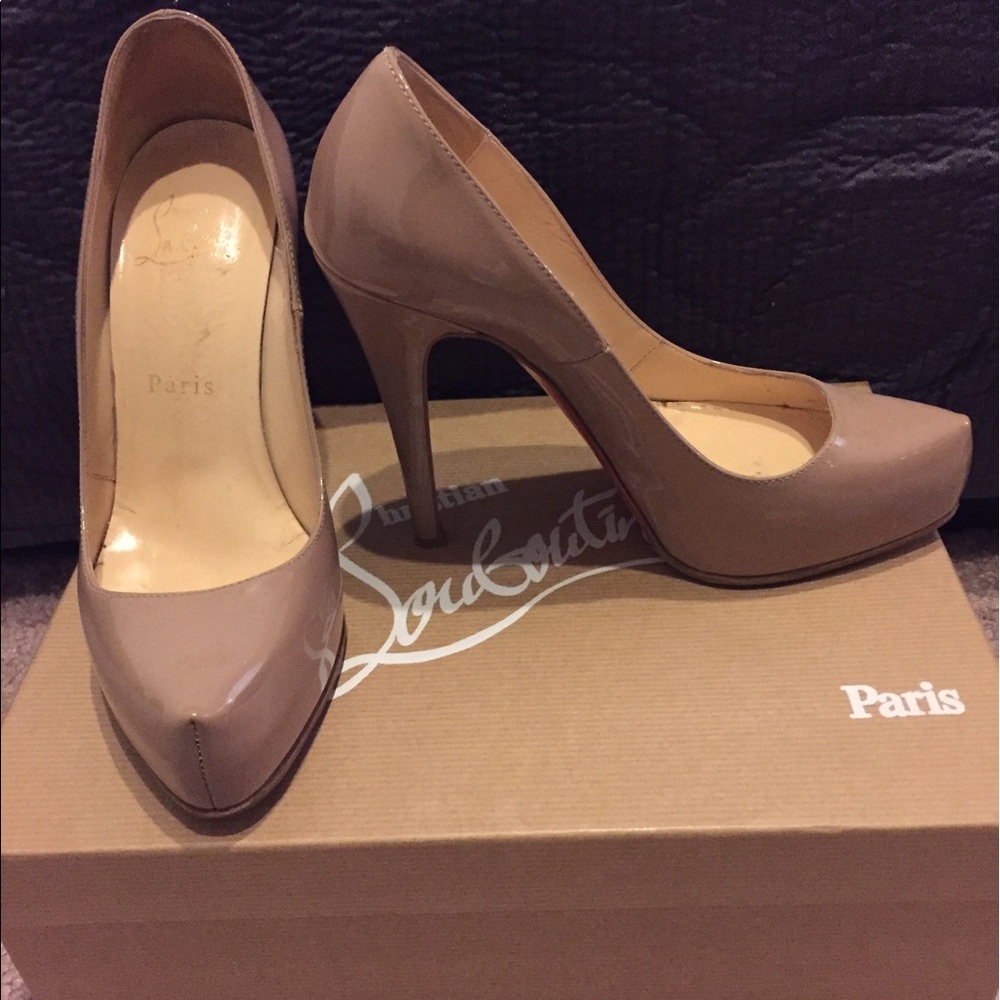 Christian louboutin pump