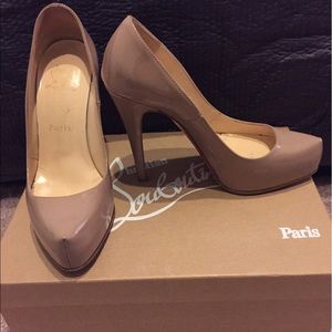 Christian louboutin pump