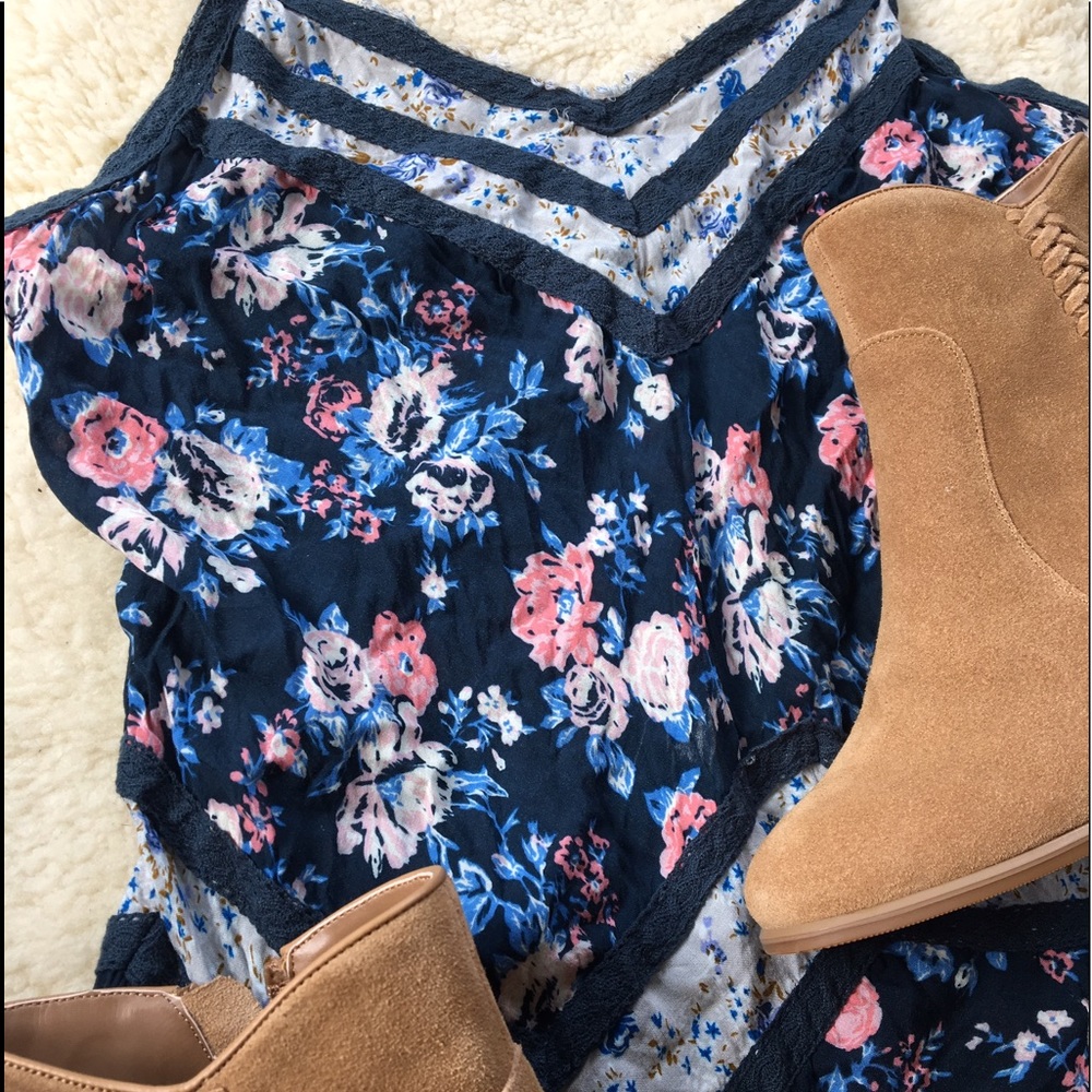 ‼️PRICE DROP‼️Free People Floral slip