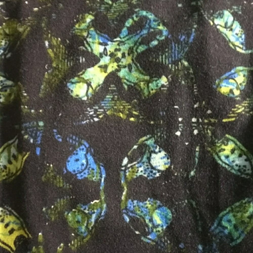 Batik style OS LuLaRoe leggings