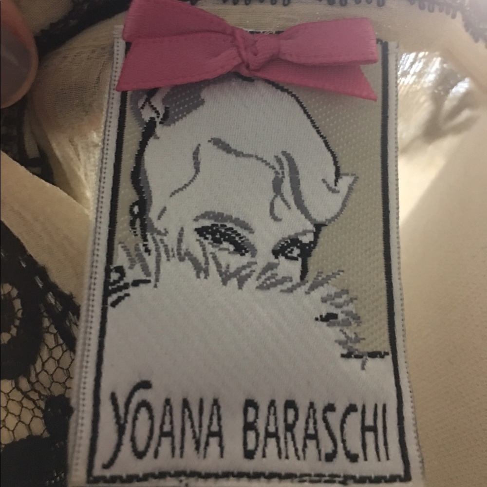 Gianna Baraschi cream and black lace top - Picture 3 of 3