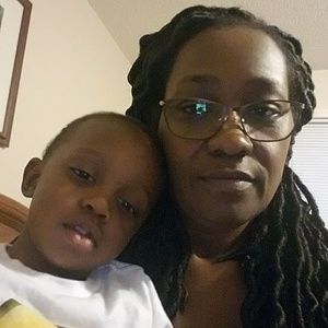 Meet your Posher, Carolyn