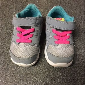 Toddler Nike shoes