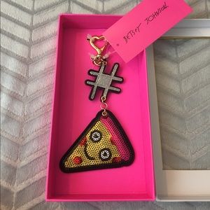 Betsey Johnson # Rebus dangle key chain!