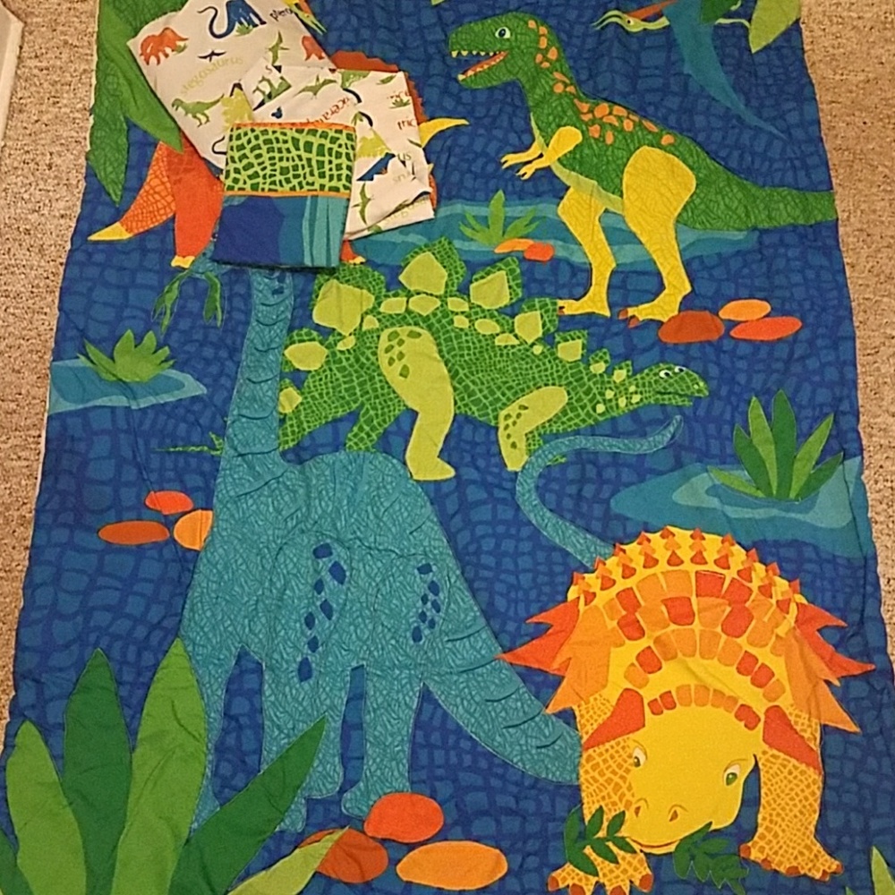 Sold! Dinosaur Toddler Bedding Set