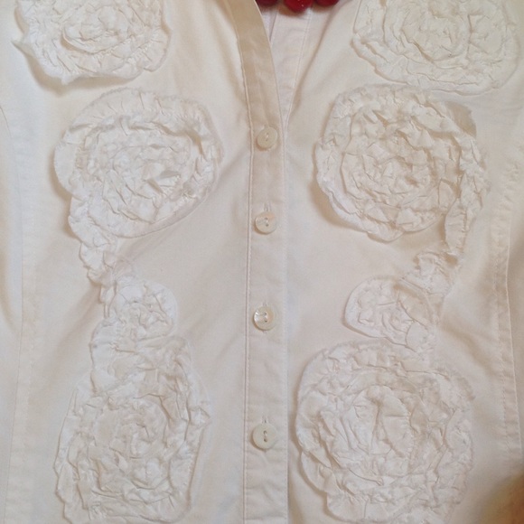 Sara I. Shirt - Picture 4 of 5