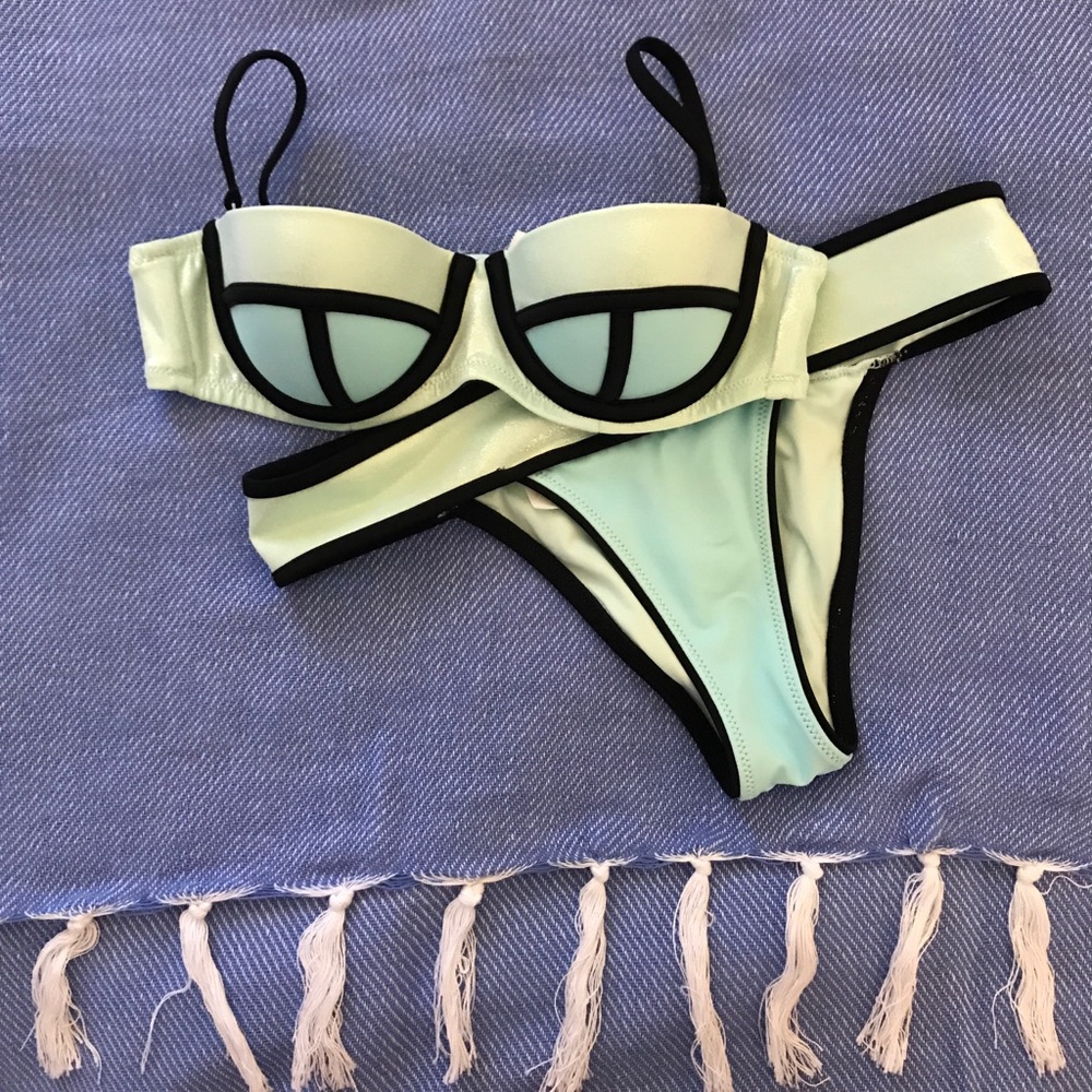 SOLD Victoria's Secret 32a/S Blue metallic bikini