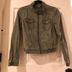 •light green jacket