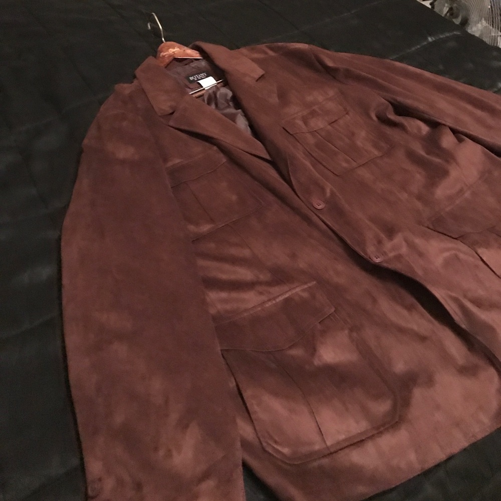 Blazer - Picture 4 of 4