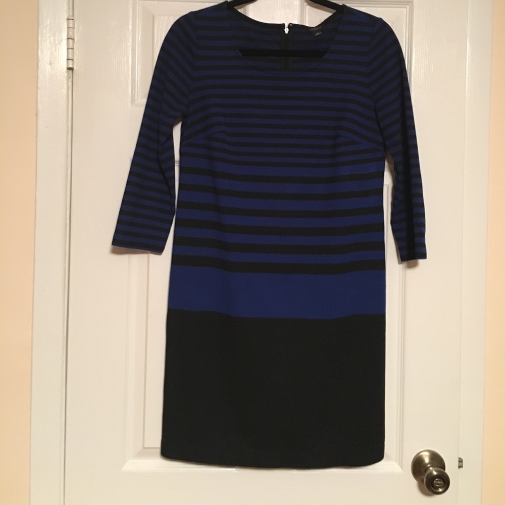 Ann Taylor 3/4 sleeve stripe dress