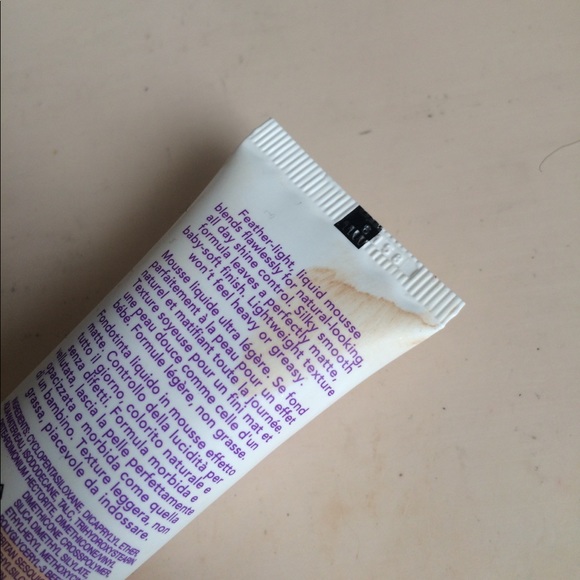 Rimmel Foundation - Picture 2 of 3