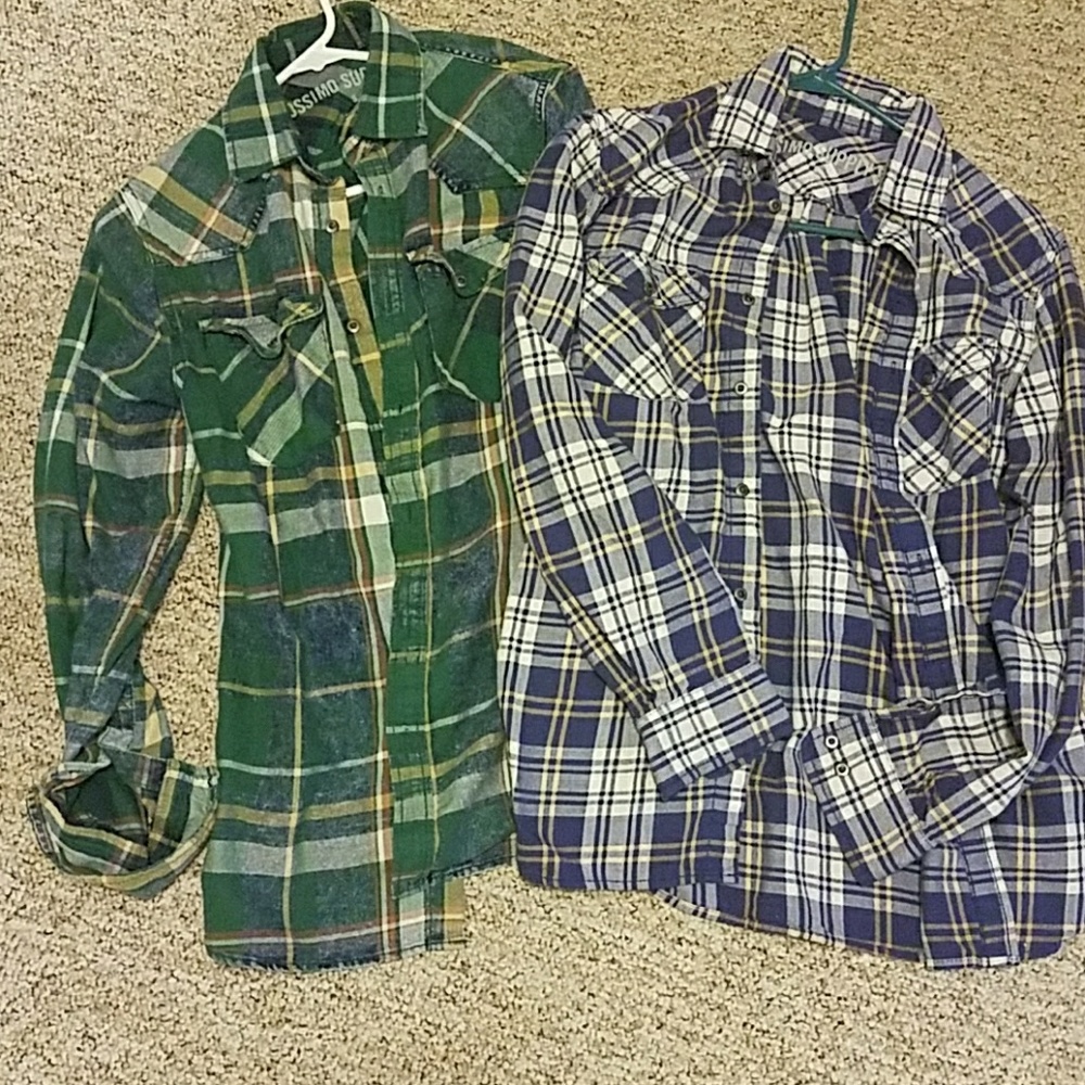 Sold! NWOT Men's Flannels