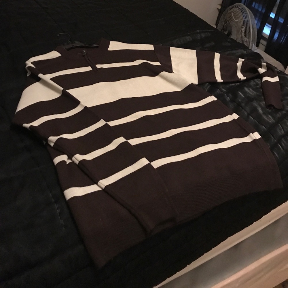 Sweater - Picture 2 of 4