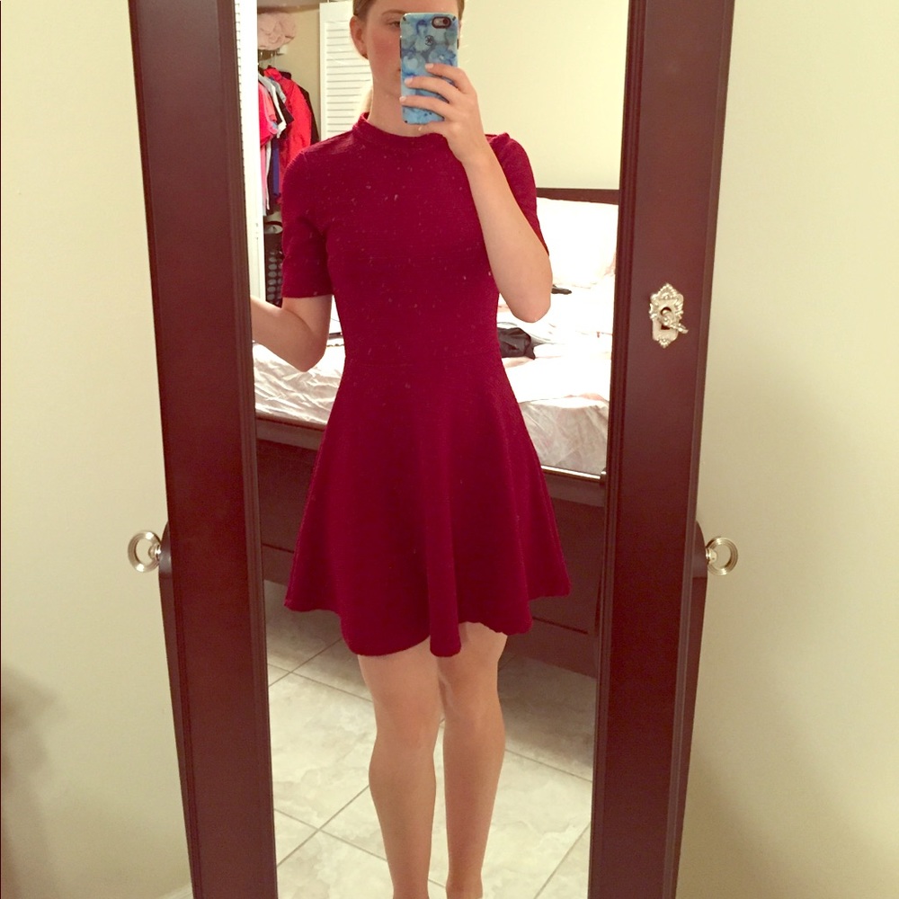 💃🏼High neck sleeve dress💋💄