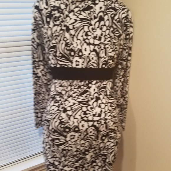 INC - Picture 3 of 4