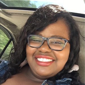 Meet your Posher, Gabby