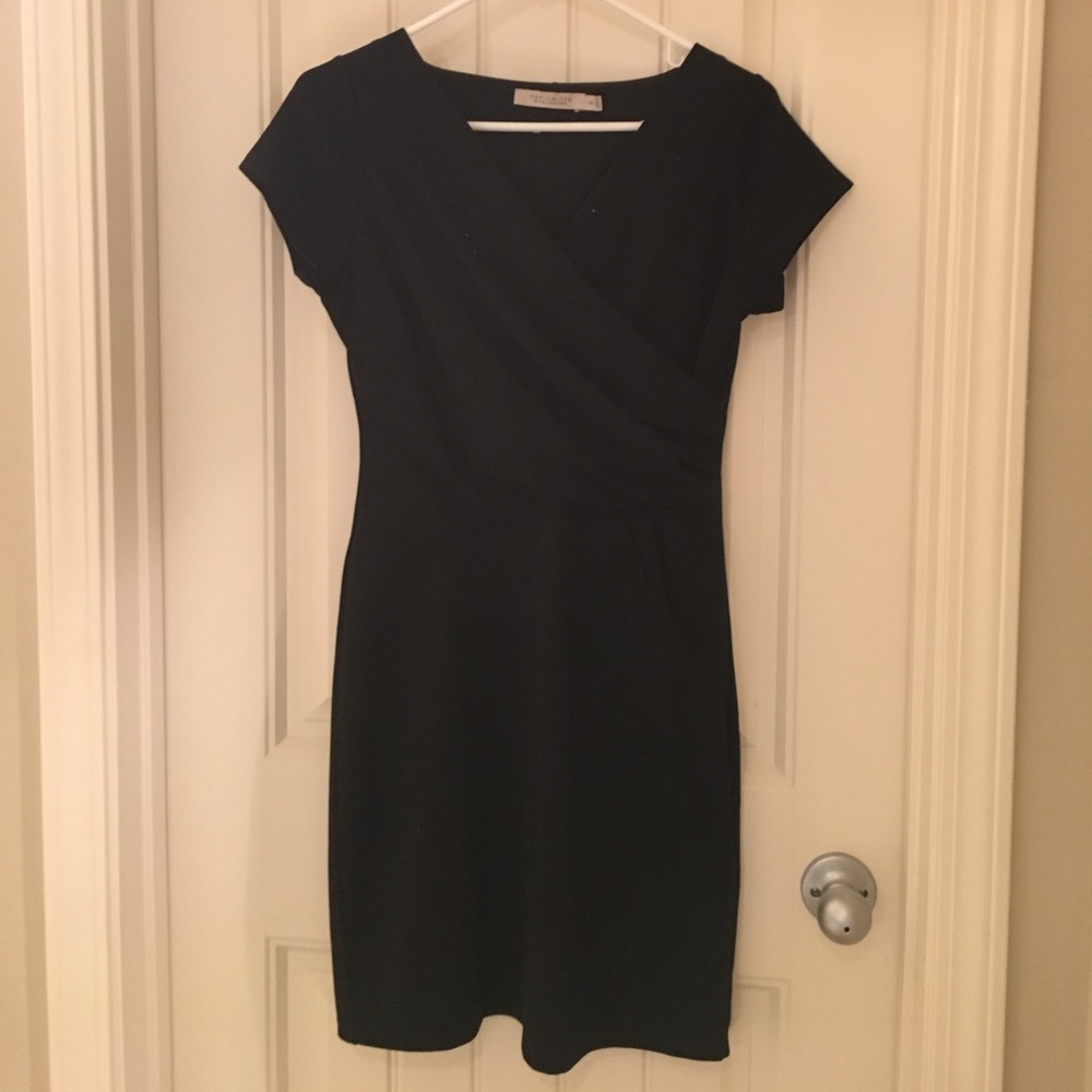 Limited Black Dress, XS- very slimming