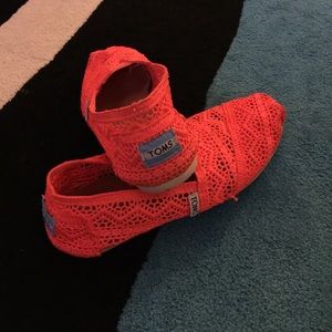 Toms shoes