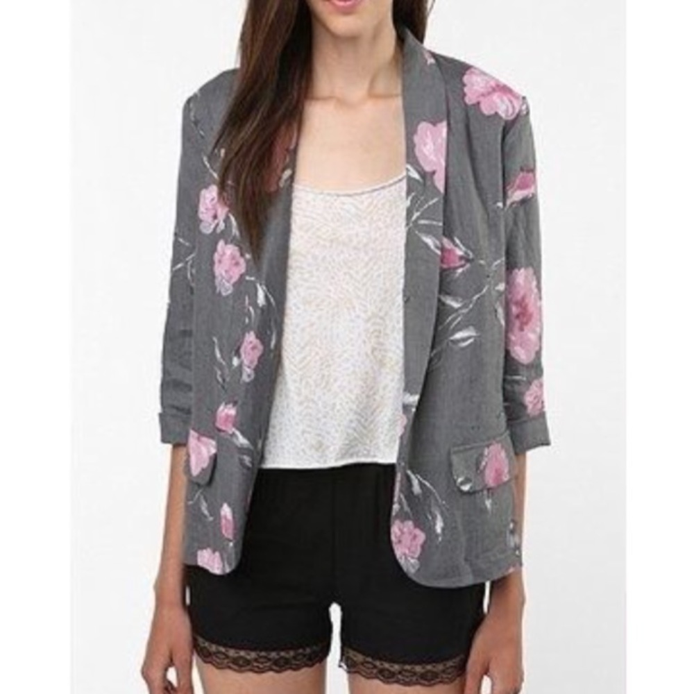Urban Renewal Linen Floral Blazer Medium