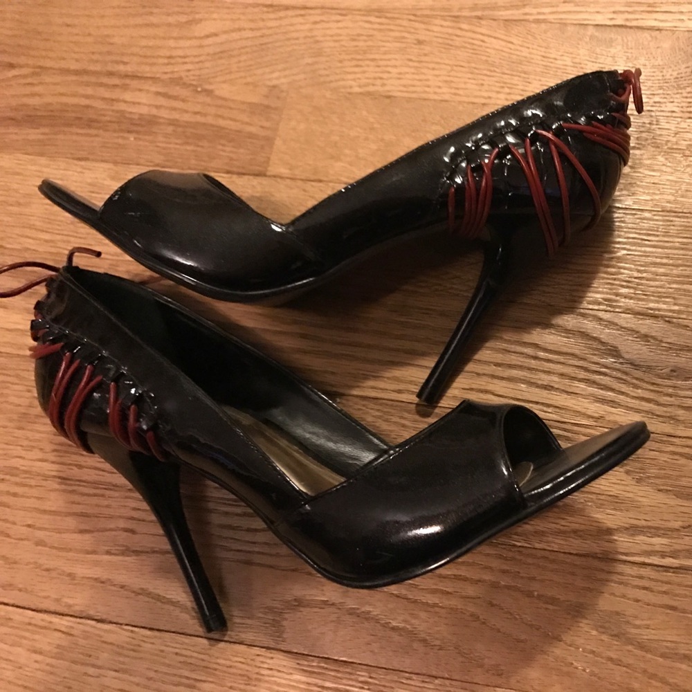 Carlos by Carlos Santana Black corset pumps