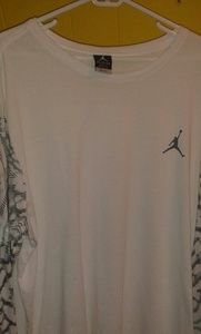 Air jordan long sleeve shirt