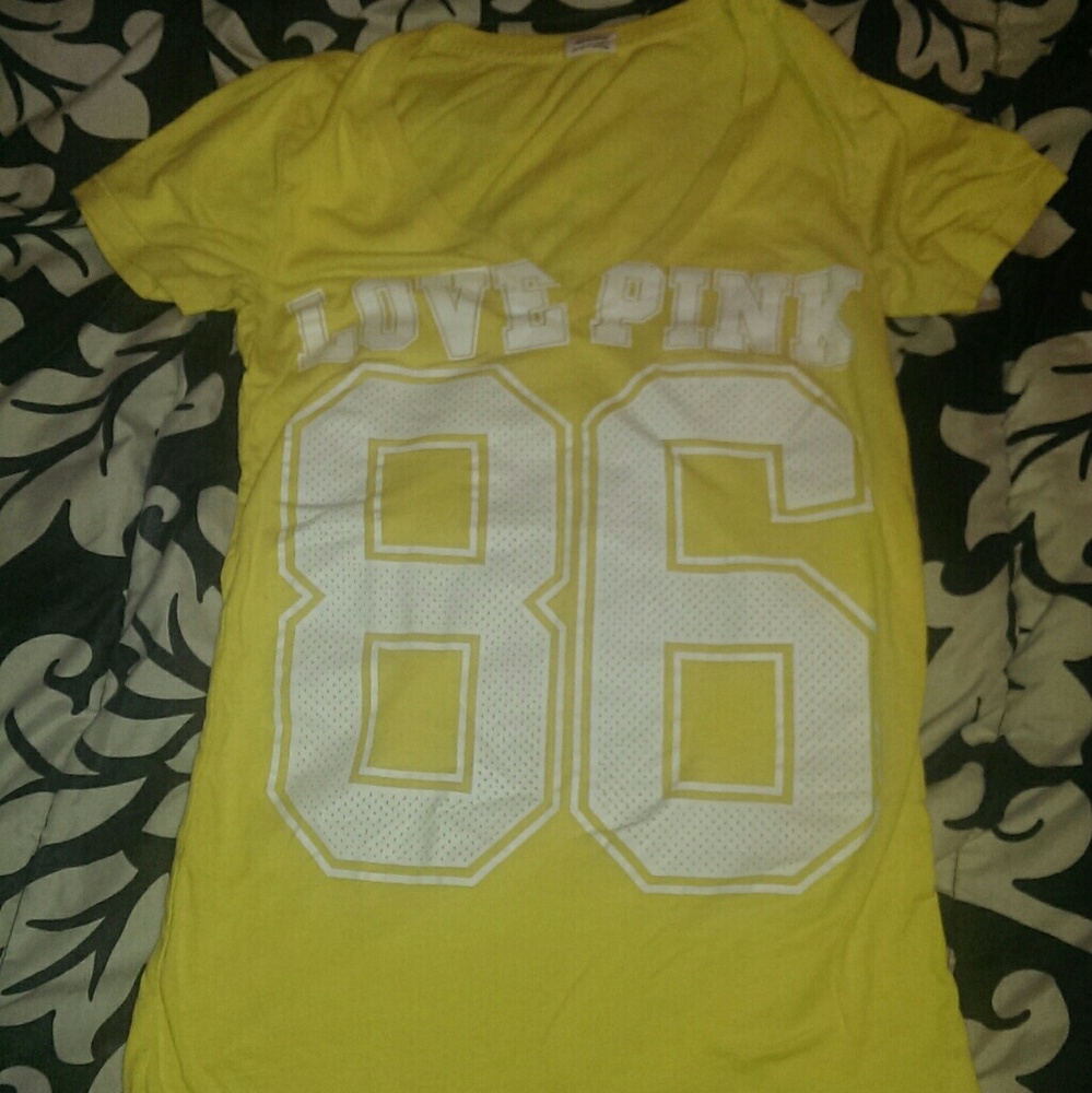 Victoria's Secret Love Pink tee