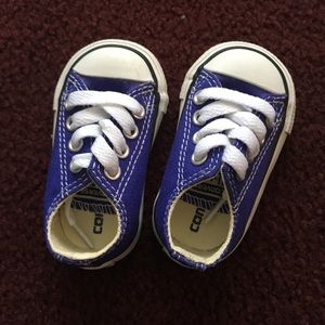 Size 2 infant converse shoe