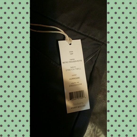 Women's Dockers Metro Trouser Grey Khakis - Picture 4 of 5