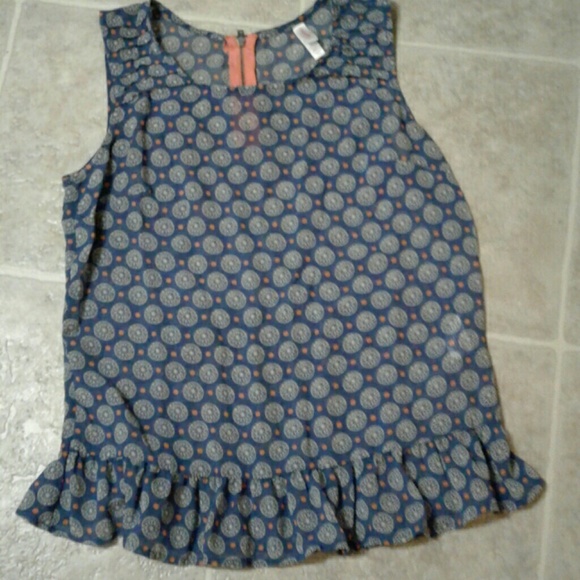 Xhilaration Tops - Xhiliration size small top