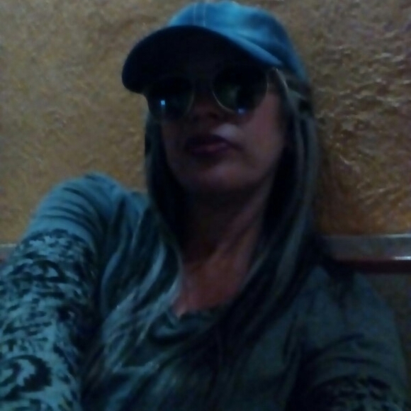 Meet your Posher, Ariadna - Picture 1 of 1