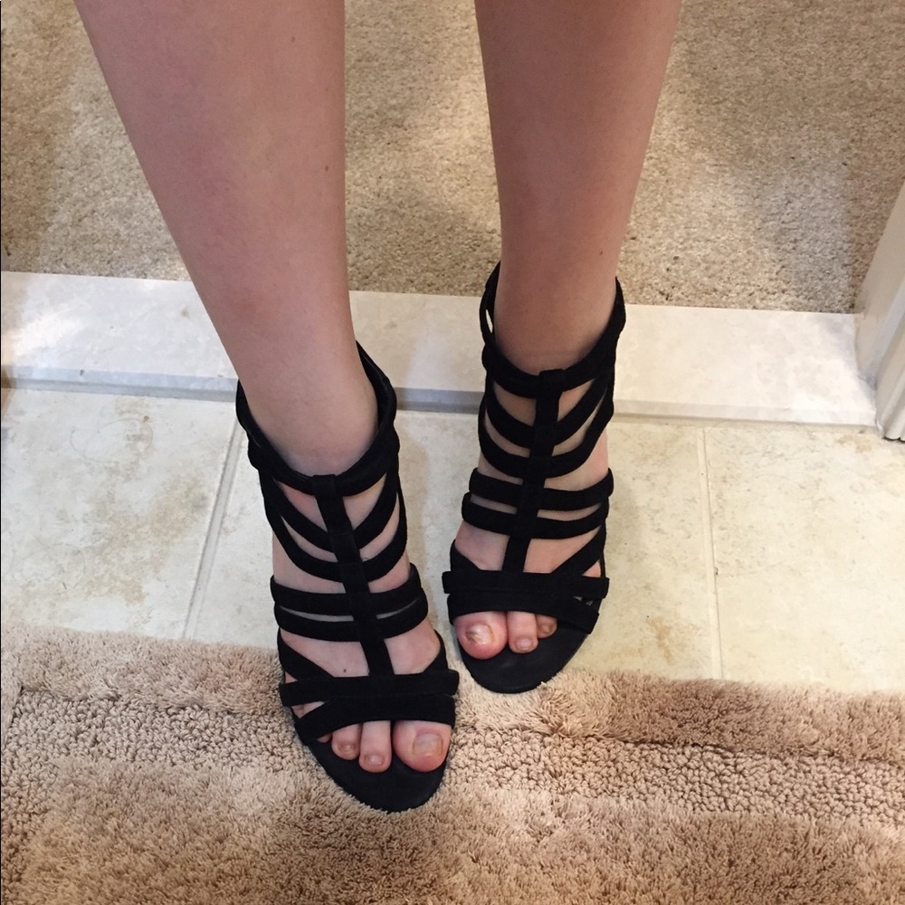 Nine West black sandals