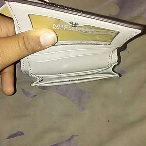 Michael kors wallet - Picture 6 of 6