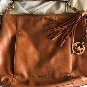 MICHEAL KORS SHOULDER BAG