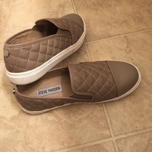 Steve Madden slip on shoes