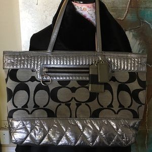 Coach Poppy Signature Tote Bage