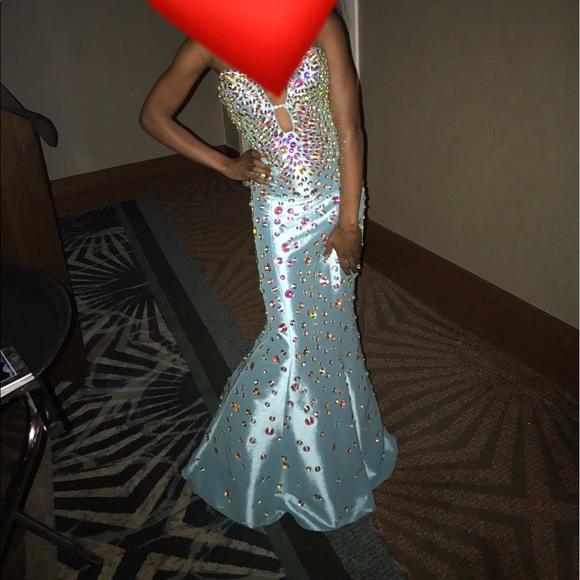Prom dress MOVING SALE - Picture 1 of 4