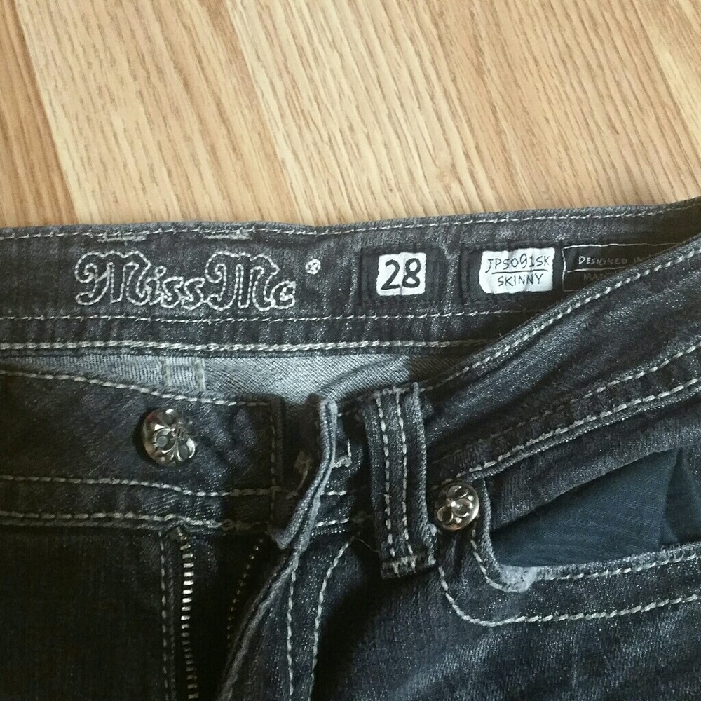Black miss me skinny jeans