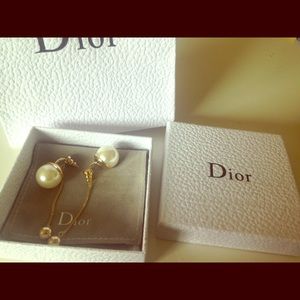 100% authentic dior earrings
