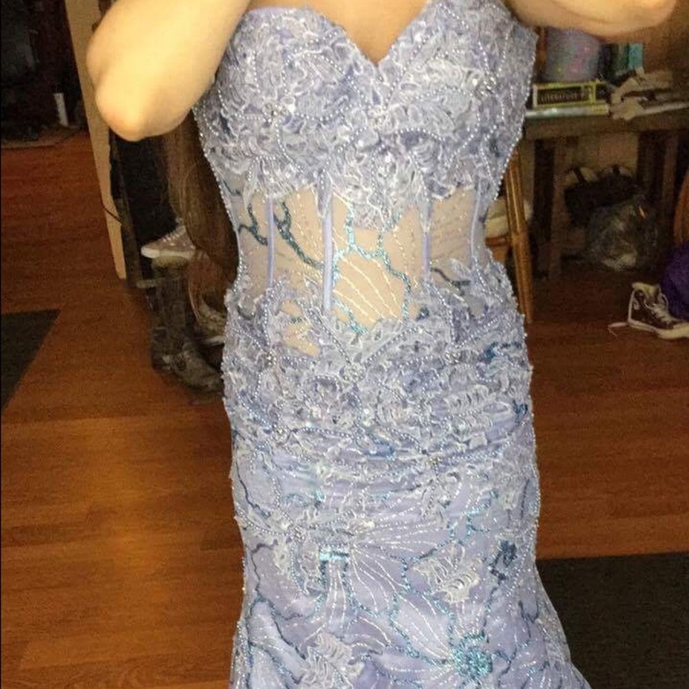 Prom dress - Picture 2 of 2