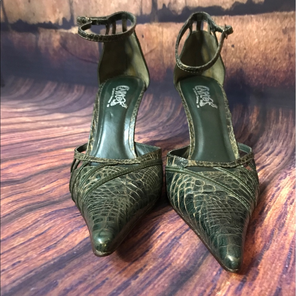 Carlos Santana ankle strap pumps