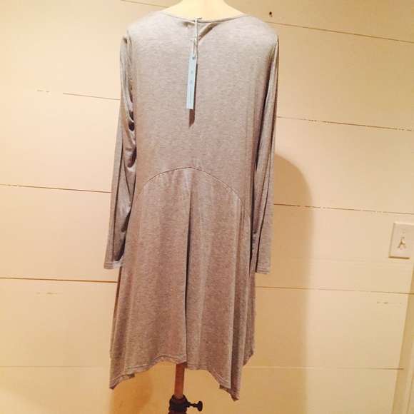 NWT Soft Flowy Grey Dress - Picture 5 of 7
