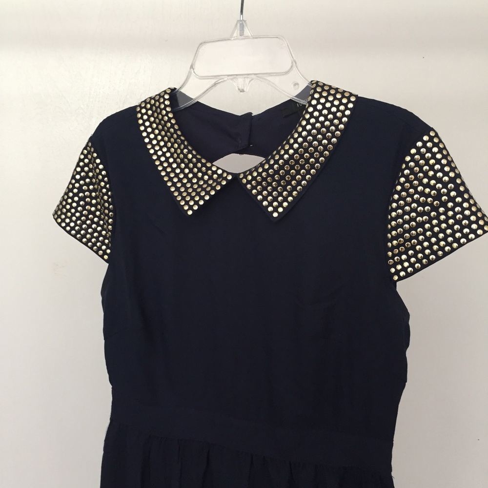 collared dress