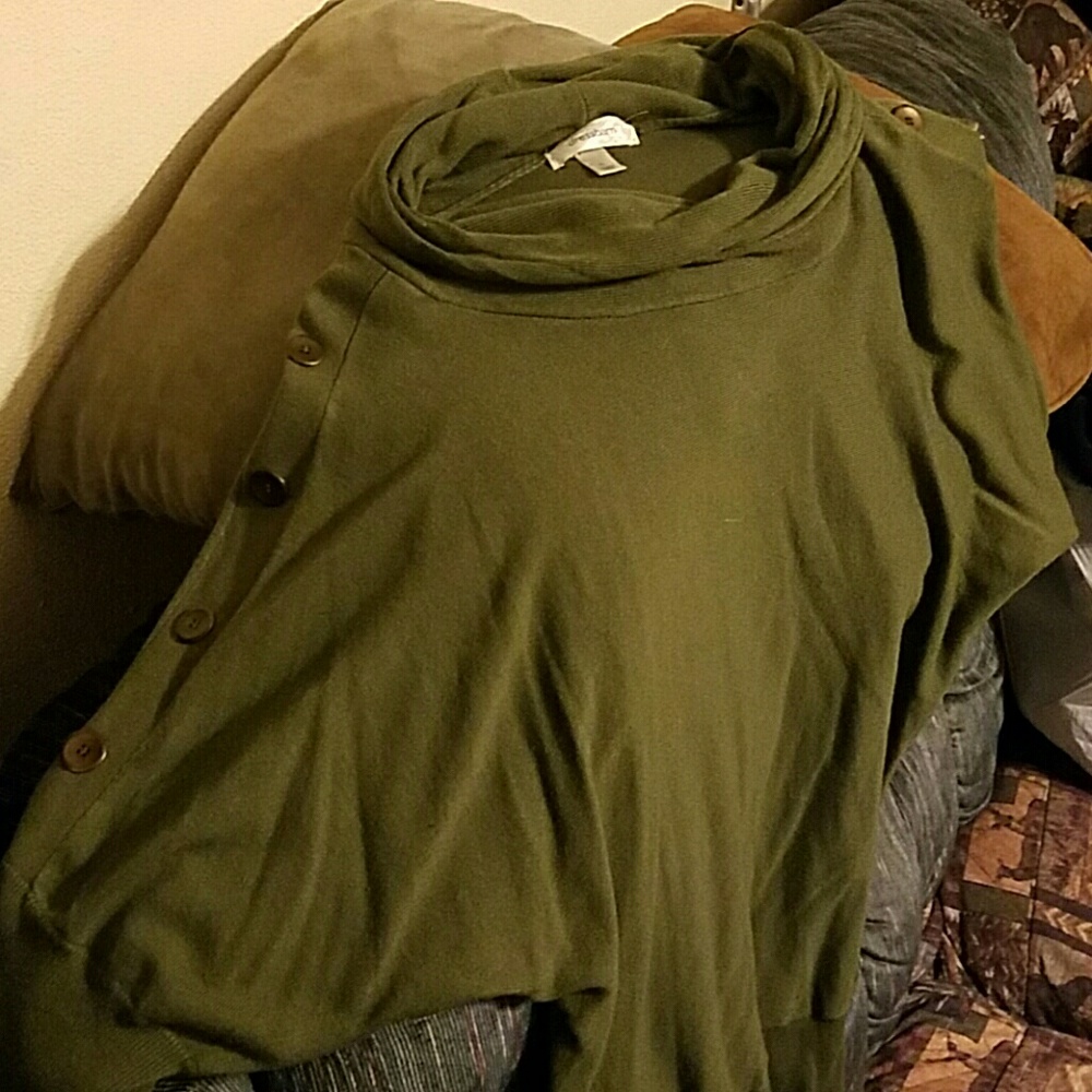 Olive green dress barn short sleeve top